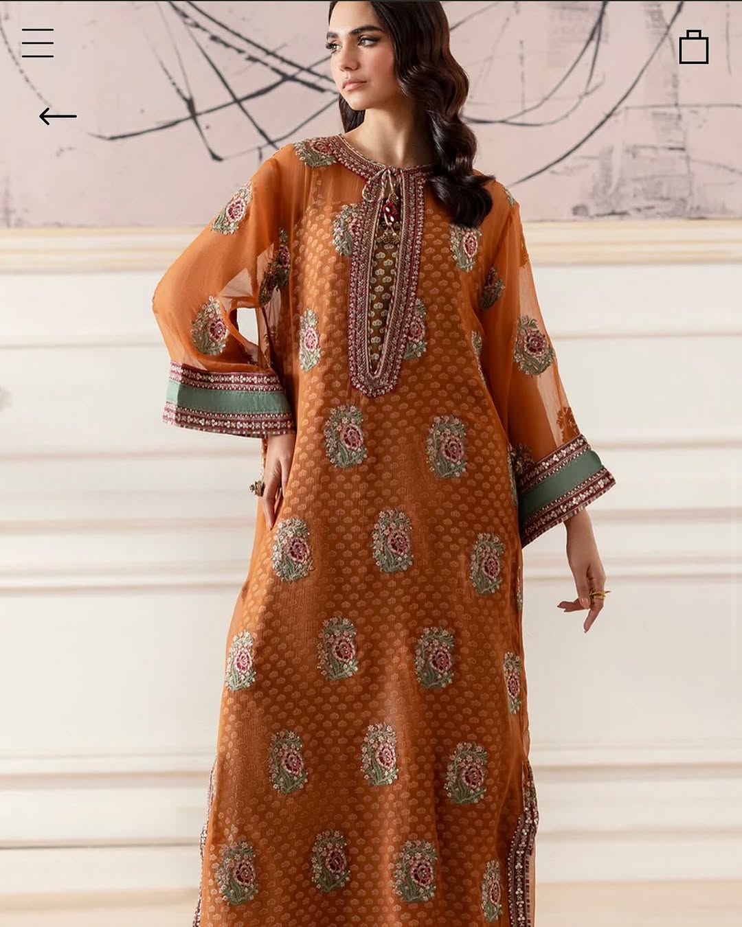E0704/104/213 | EMBROIDERED SUIT