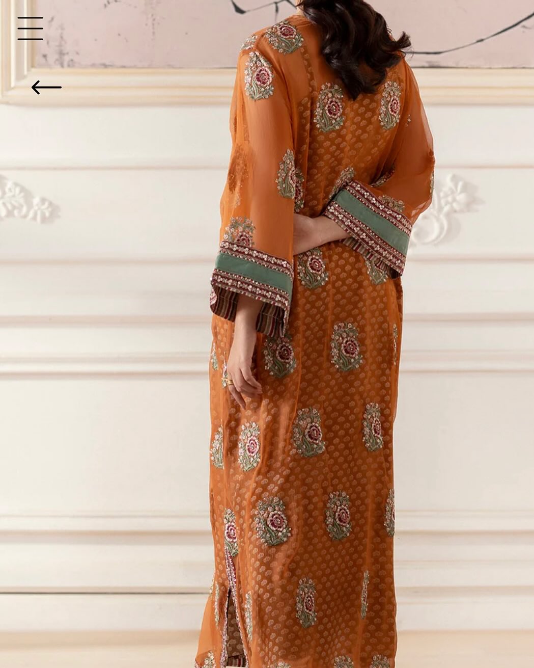 E0704/104/213 | EMBROIDERED SUIT