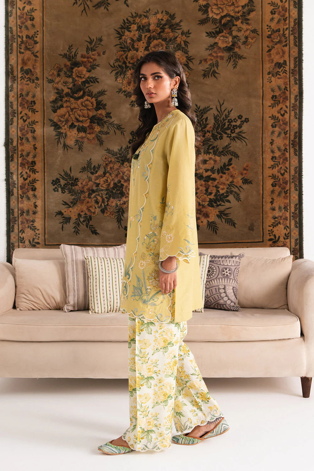 EMBROIDERED SUIT | E3323/103/101