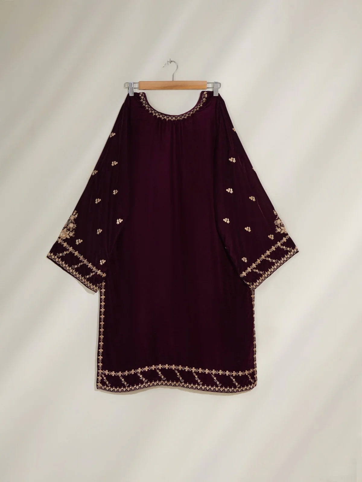 2 Piece- Embroidered Velvet Suit S110393