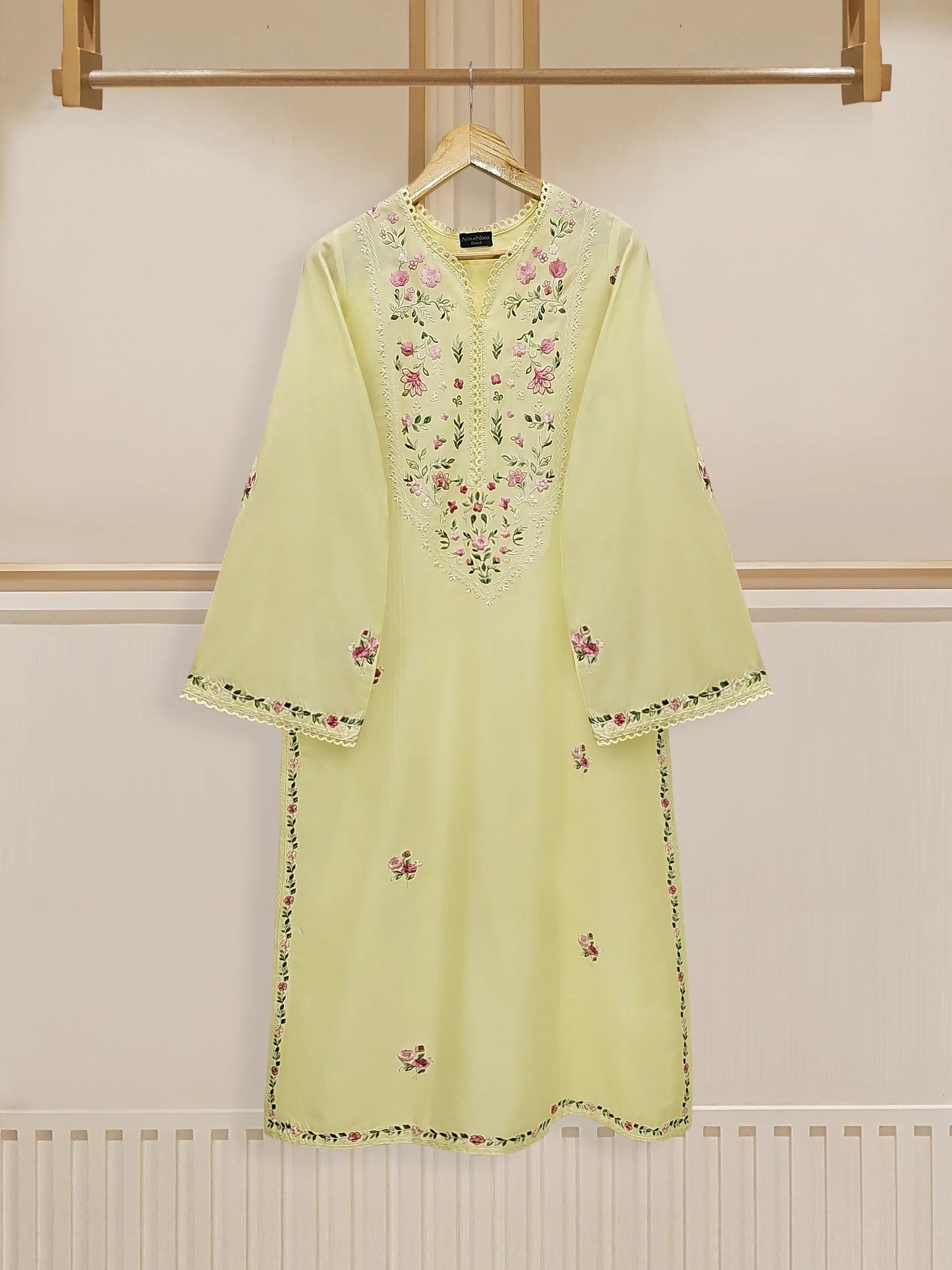Embroidered Cambric Shirt S110251