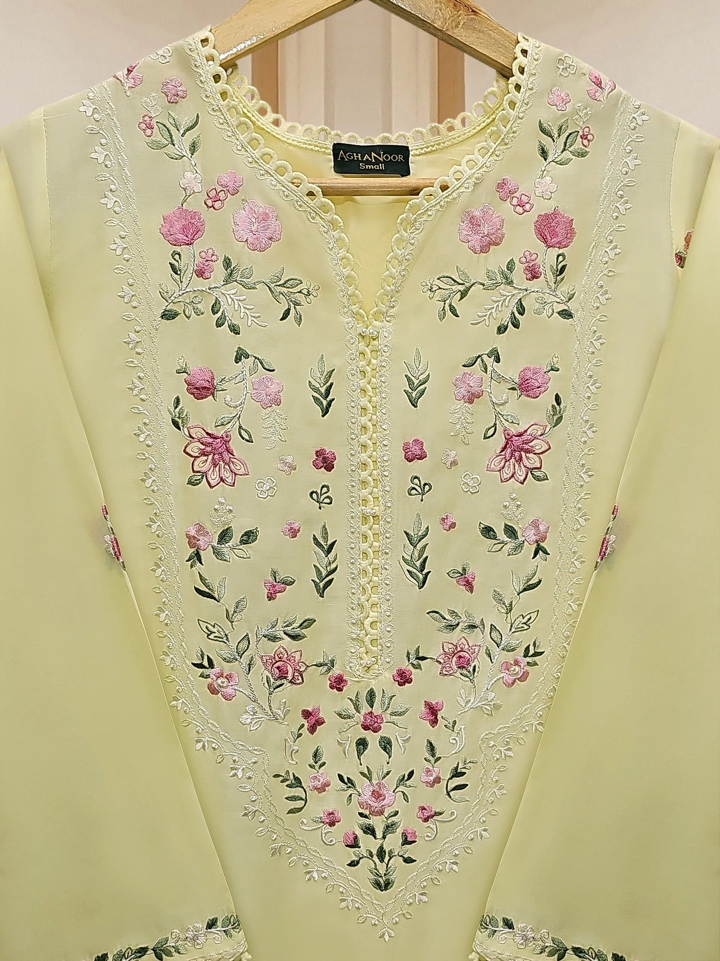 Embroidered Cambric Shirt S110251