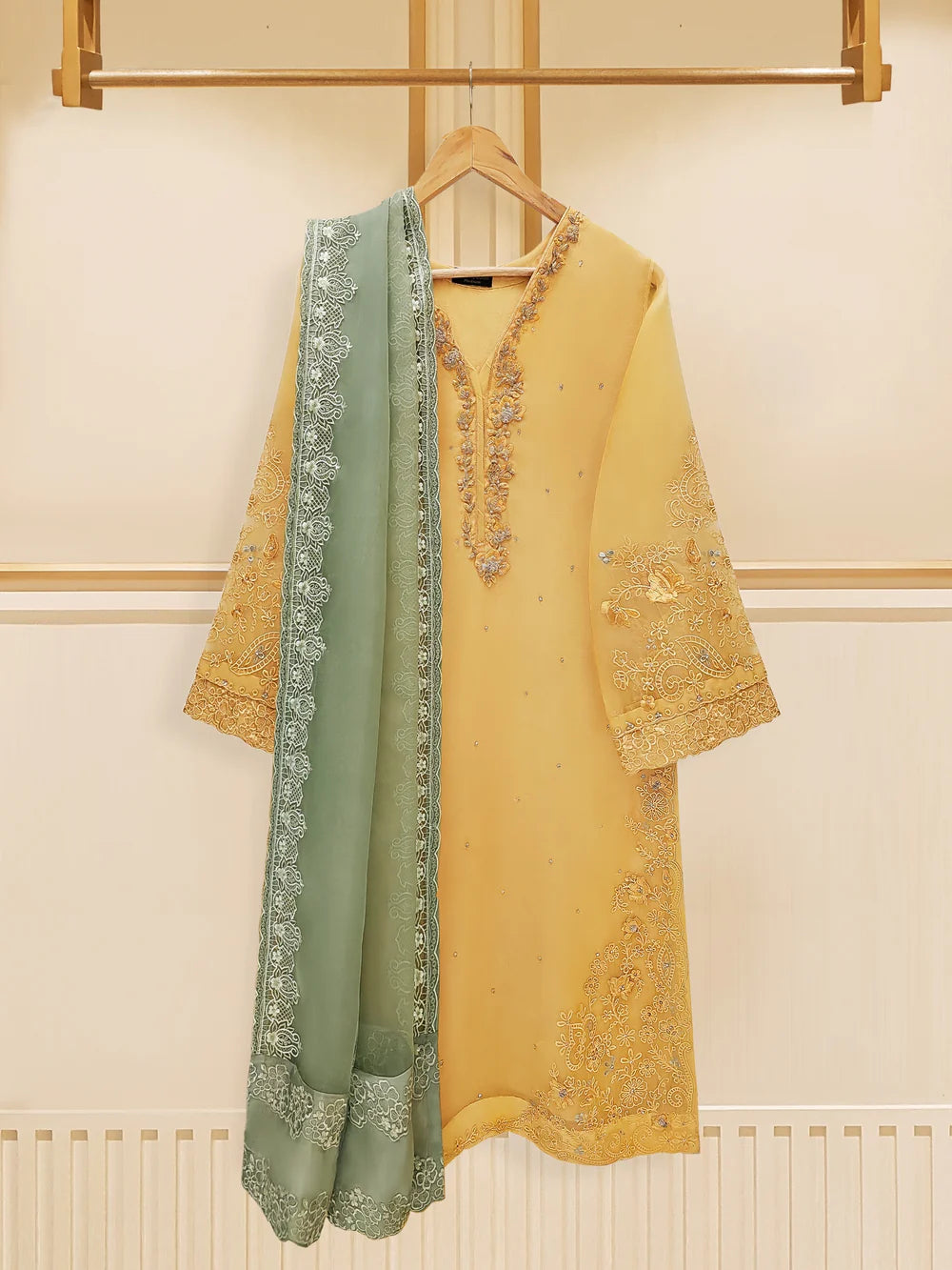 3 PIECE - PURE ORGANZA EMBROIDERED SUIT S109309