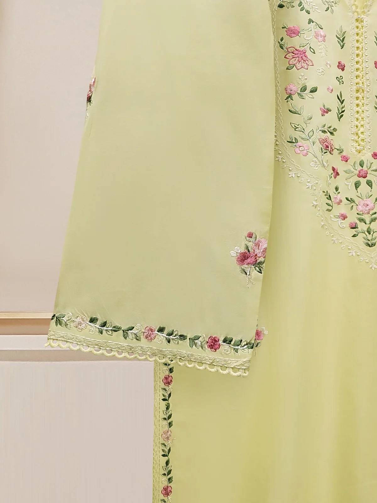 Embroidered Cambric Shirt S110251
