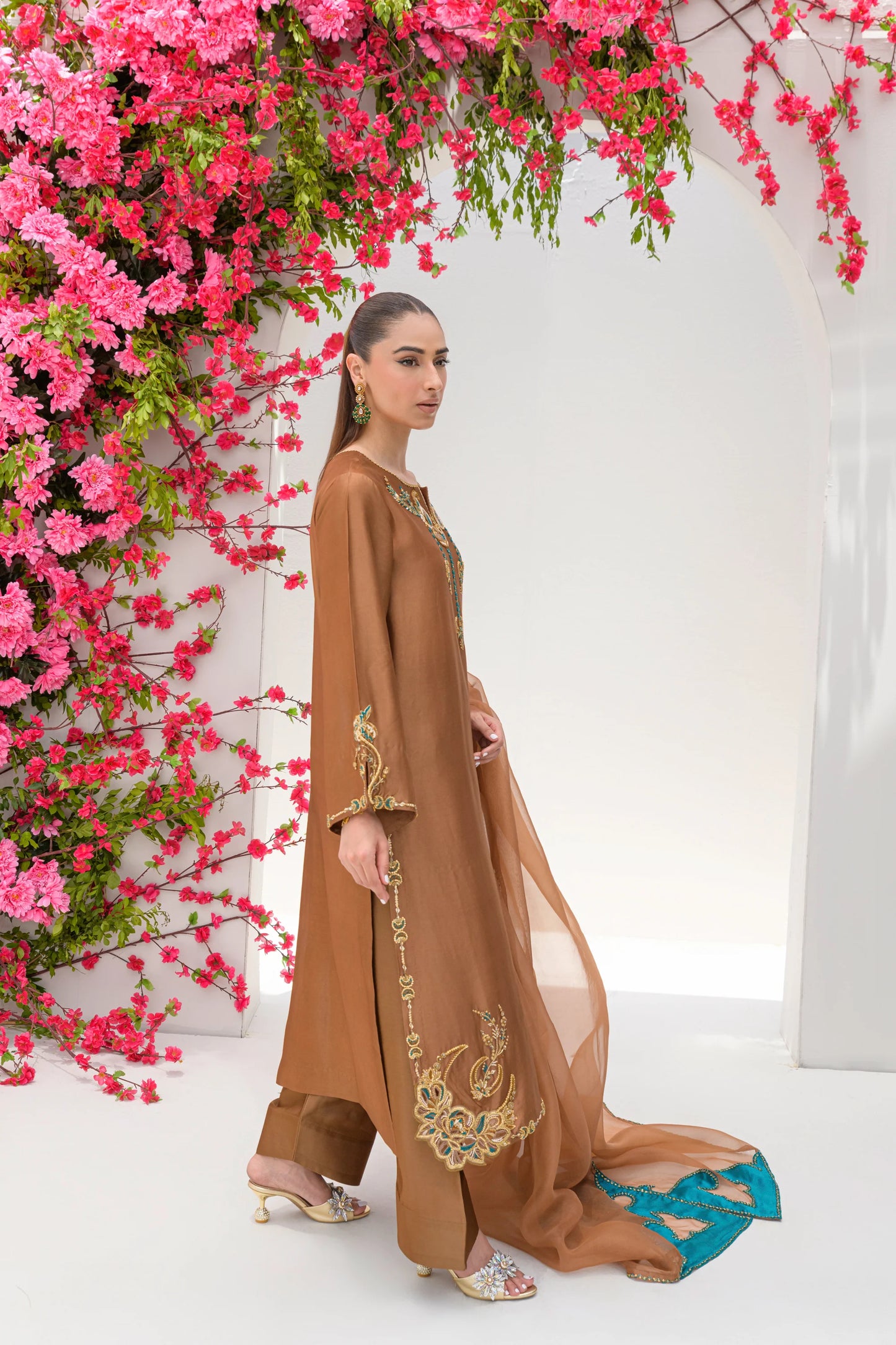 Toffee Brown - Flairs Studio