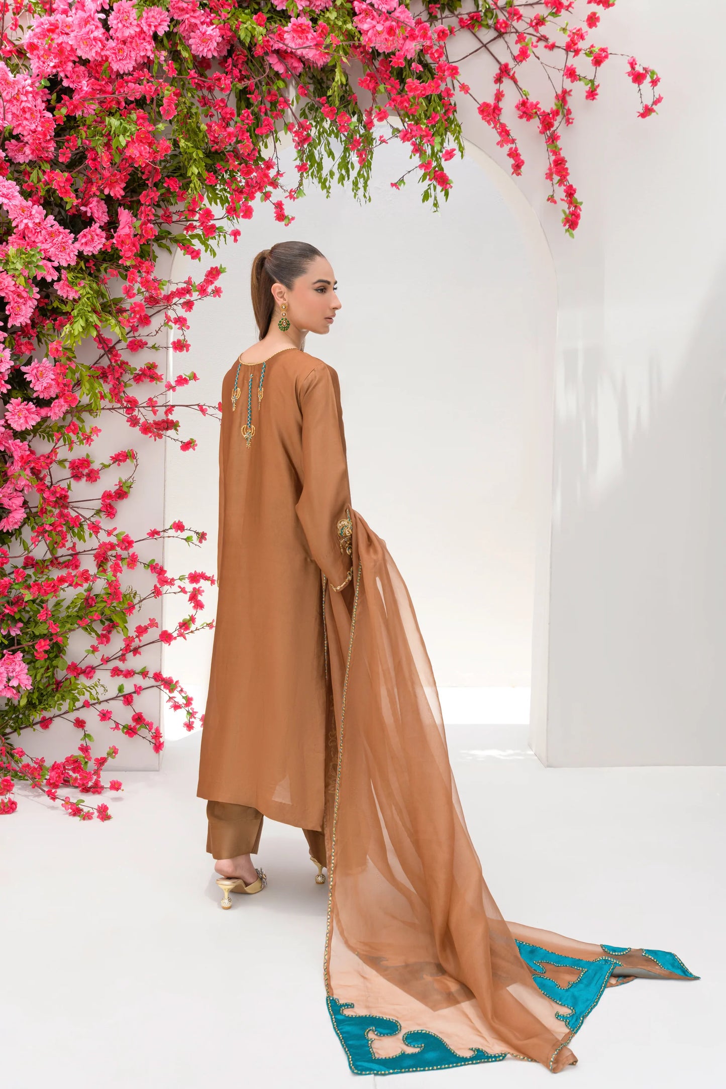 Toffee Brown - Flairs Studio