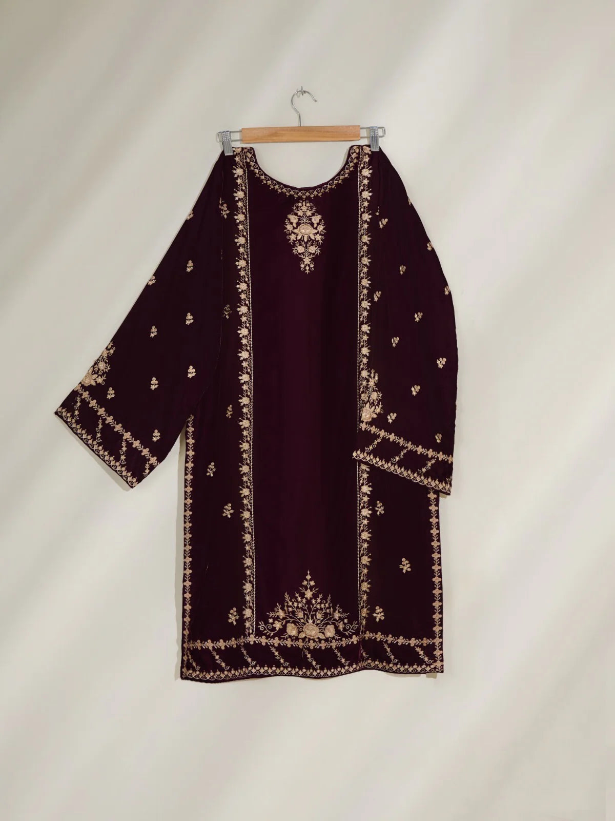 2 Piece- Embroidered Velvet Suit S110393