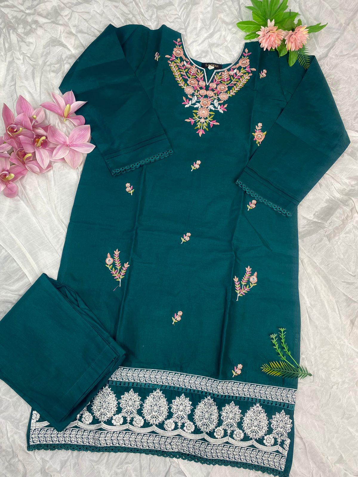 DRAK GREEN 2pc Embroidered Cotton Suit AFSANEH CTN-015