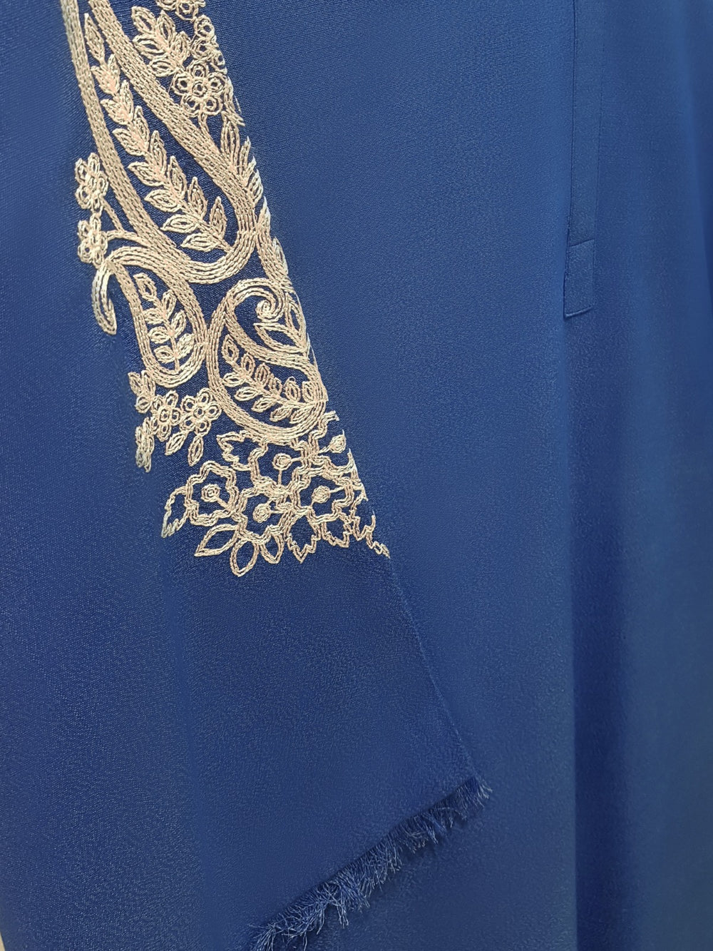 3 PIECE - EMBROIDERED KARANDI SUIT S108294