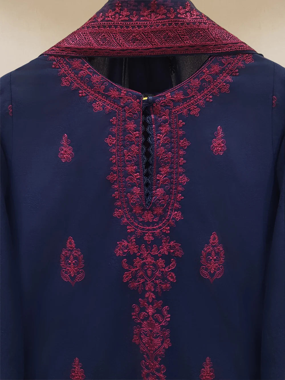 PURE EMBROIDERED JACQUARD LAWN SHIRT AND CHIFFON DUPATTA S107053