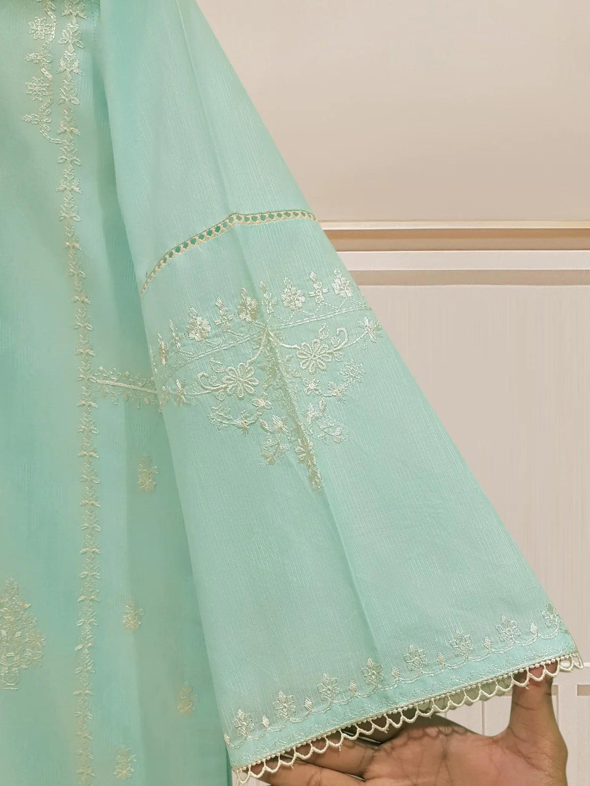 PURE JACQUARD LAWN EMBROIDERED SHIRT S107373