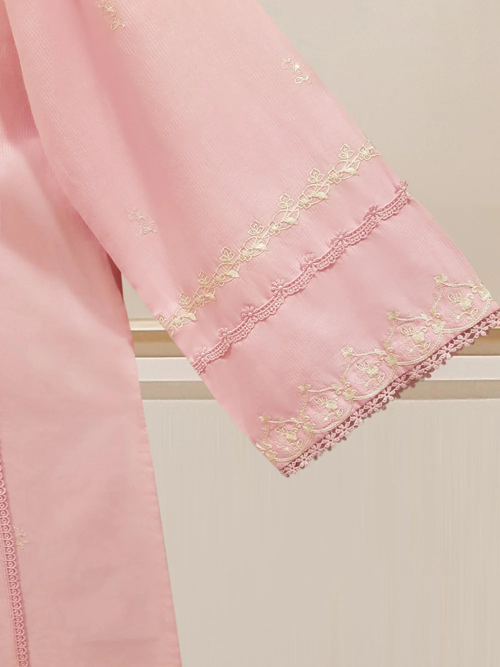 TWO PIECE FINE JACQUARD LAWN EMBROIDERED SHIRT WITH CHIFFON DUPATTA S107590