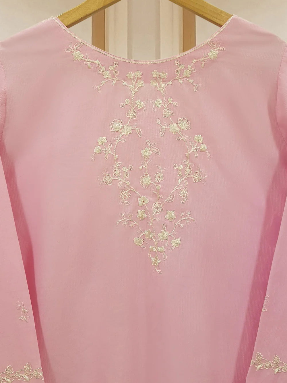 TWO PIECE FINE JACQUARD LAWN EMBROIDERED SHIRT WITH CHIFFON DUPATTA S107590