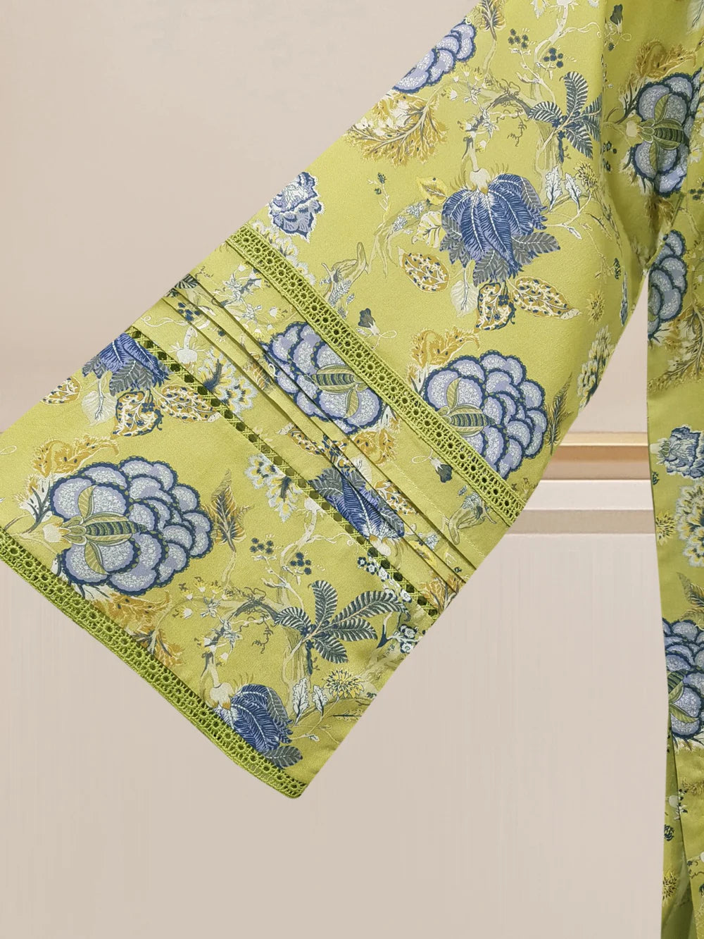 THREE PIECE PREMIUM DIGITAL PRINTED LAWN SHIRT WITH ORGANZA DUPATTA AND PANTS S107829