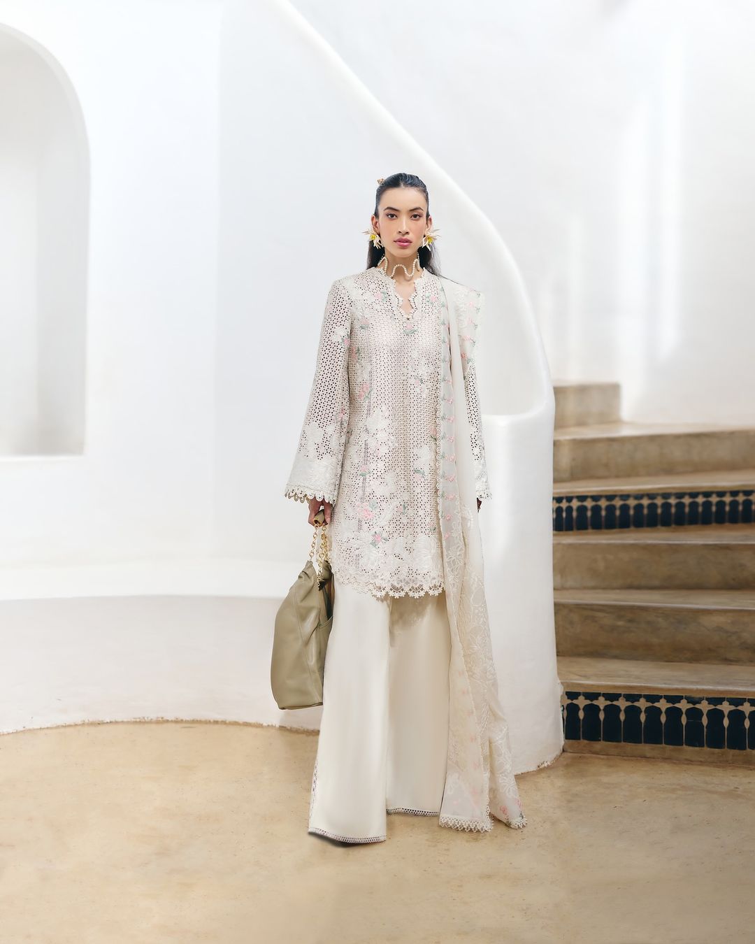 LERA- Suffuse - Main Image