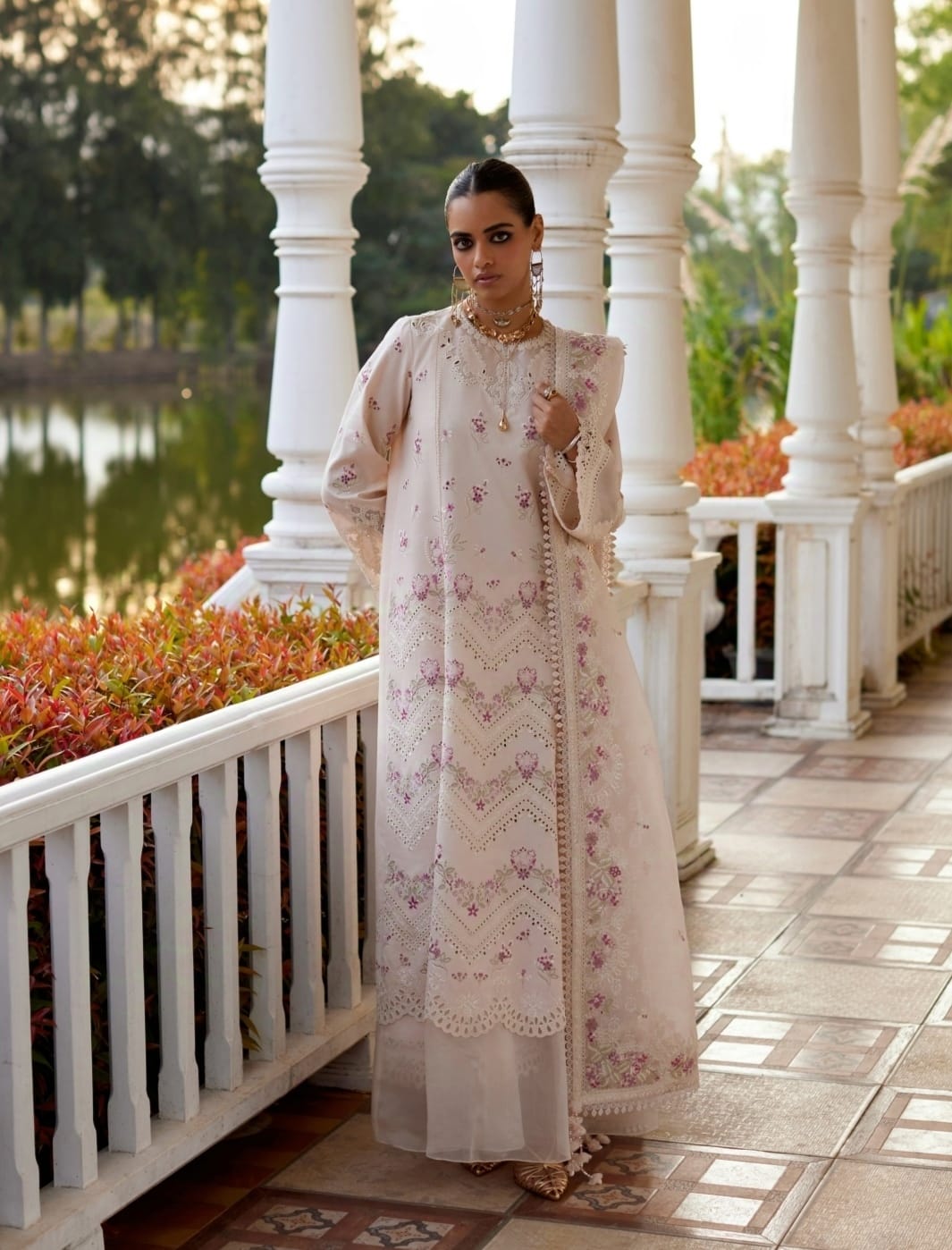 Melina 3pc Stitched