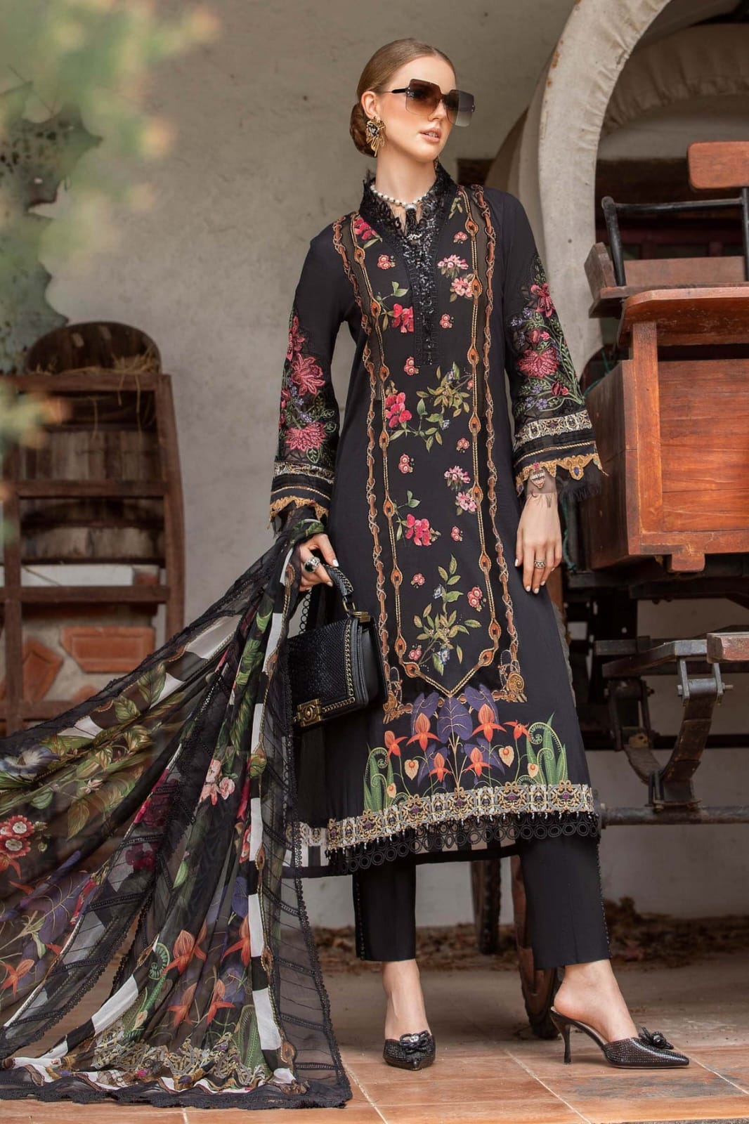 MPS-1806-B - MARIA . B