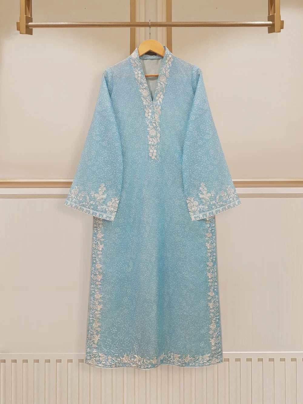 3 PIECE - EMBROIDERED CAMBRIC SUIT S108260