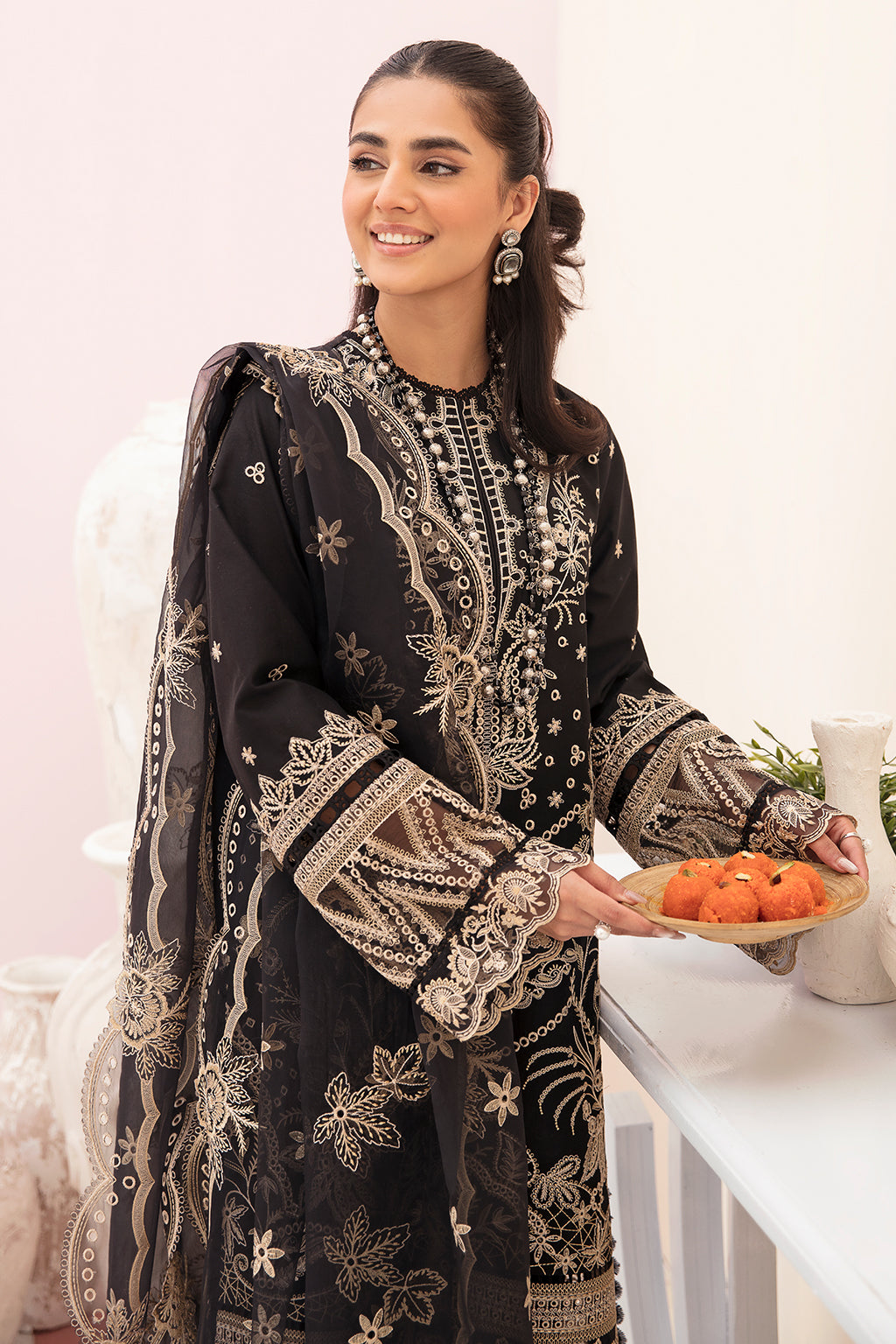 Noir-Chikankari Festive Lawn '23-AFROZEH