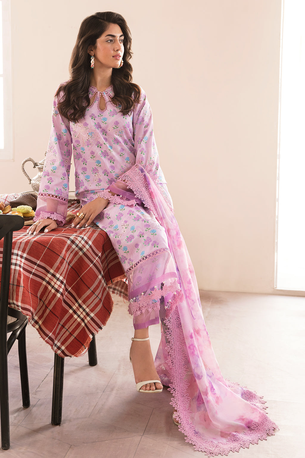 Blossom Bliss-Print Kari Lawn '23-AFROZEH