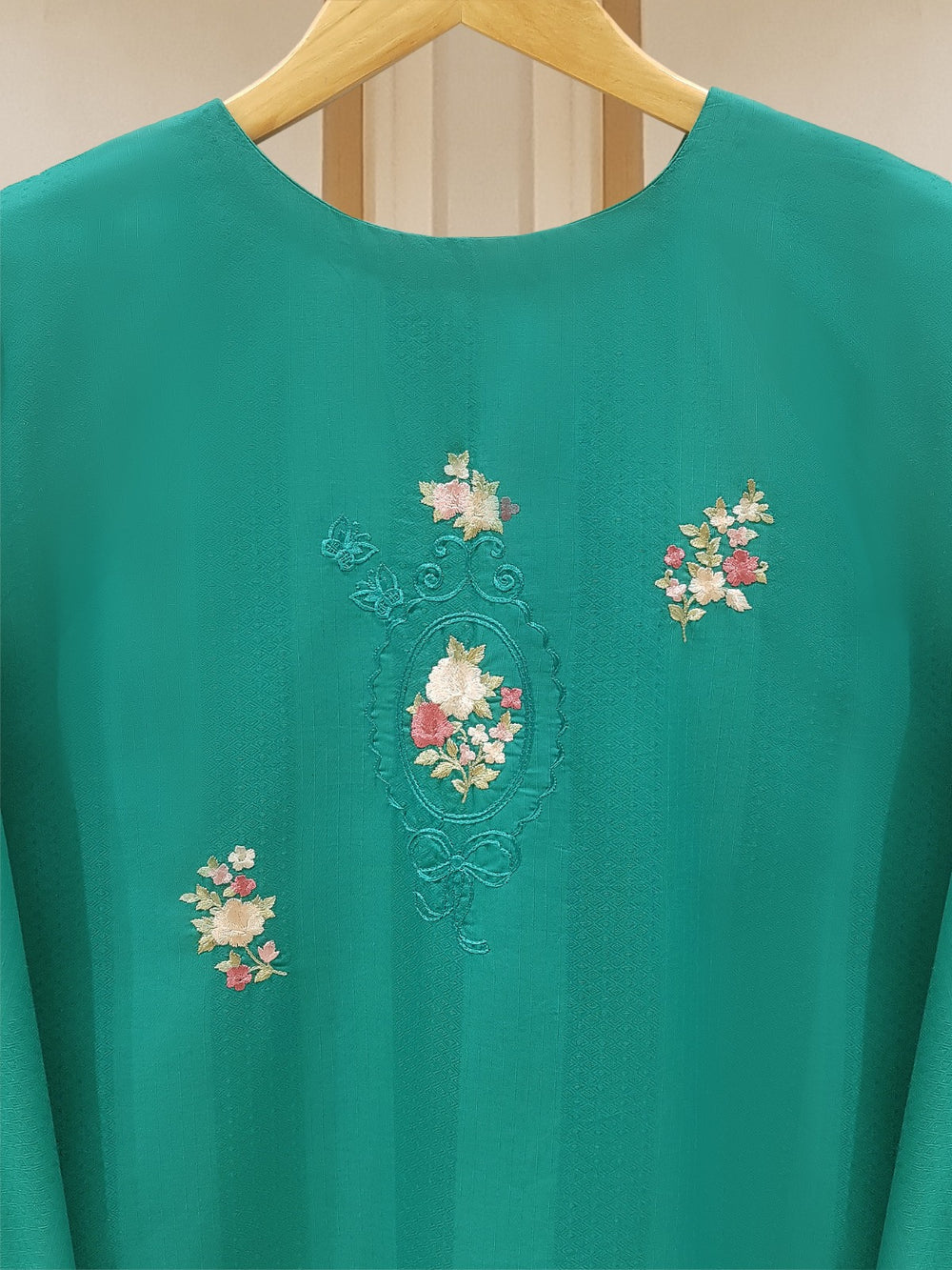 PURE EMBROIDERED JACQUARD LAWN SHIRT S106938