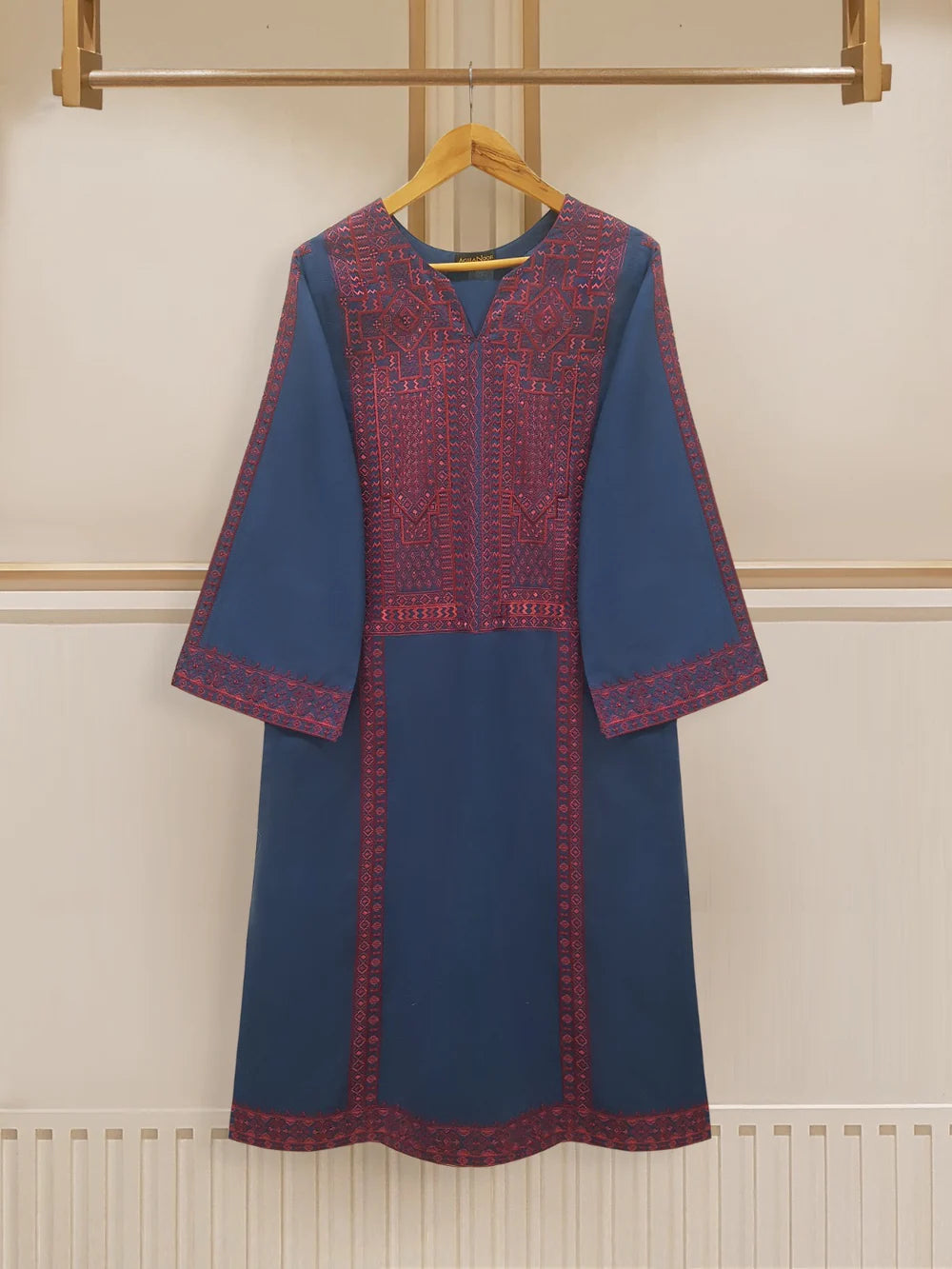 2 PIECE - EMBROIDERED CAMBRIC SUIT S108272