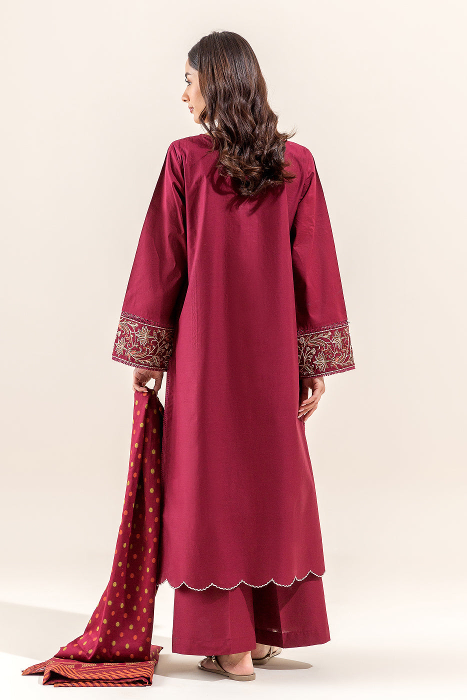 3 PIECE EMBROIDERED LAWN SUIT (UNSTITCHED)