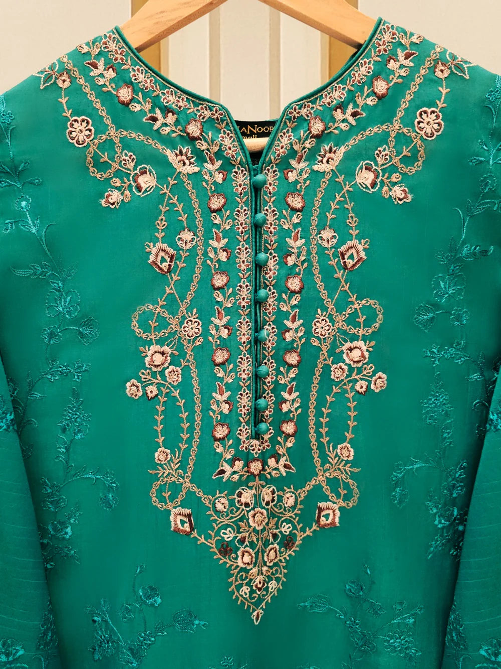 2 PIECE - FINE JACQUARD EMBROIDERED SUIT S109176