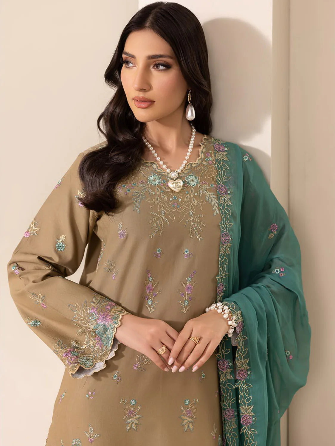 RajBari Premium Embroidered Lawn Unstitched 3Pc Suit D-03
