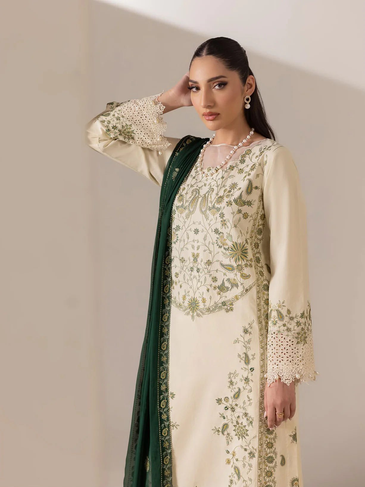RajBari Premium Embroidered Lawn Unstitched 3Pc Suit D-05