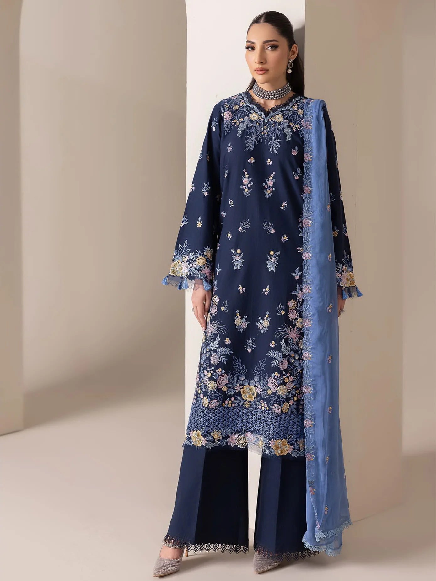 RajBari Premium Embroidered Lawn Unstitched 3Pc Suit D-07