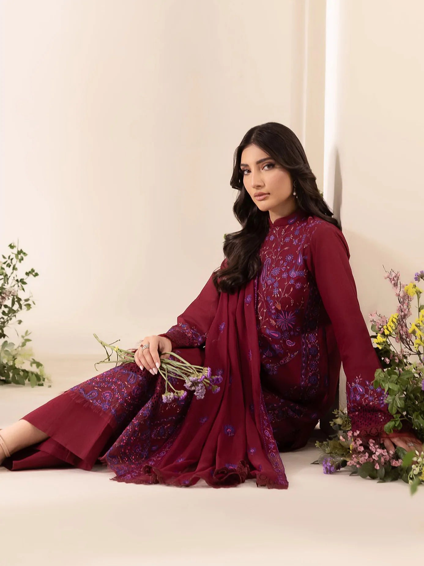 RajBari Premium Embroidered Lawn Unstitched 3Pc Suit D-08