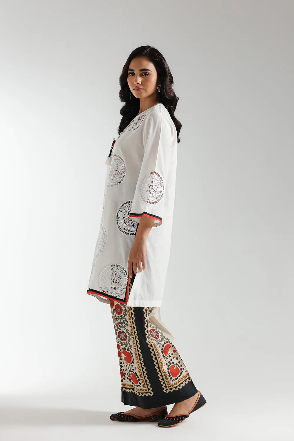 EMBROIDERED SUIT