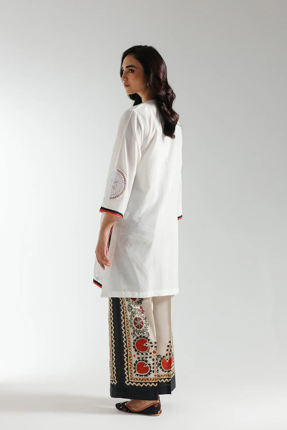 EMBROIDERED SUIT