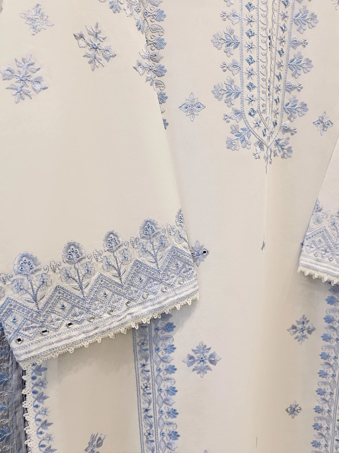 2 Piece - Embroidered Lawn Suit S111895