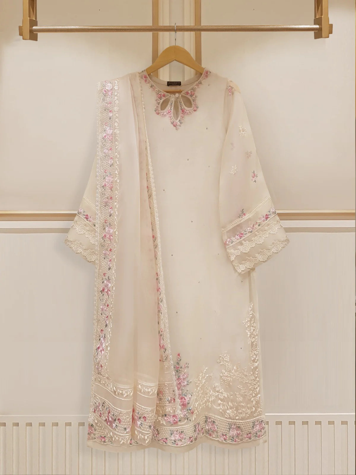 2 PIECE PURE ORGANZA SHIRT & DUPATTA HEAVILY EMBROIDERED S107512