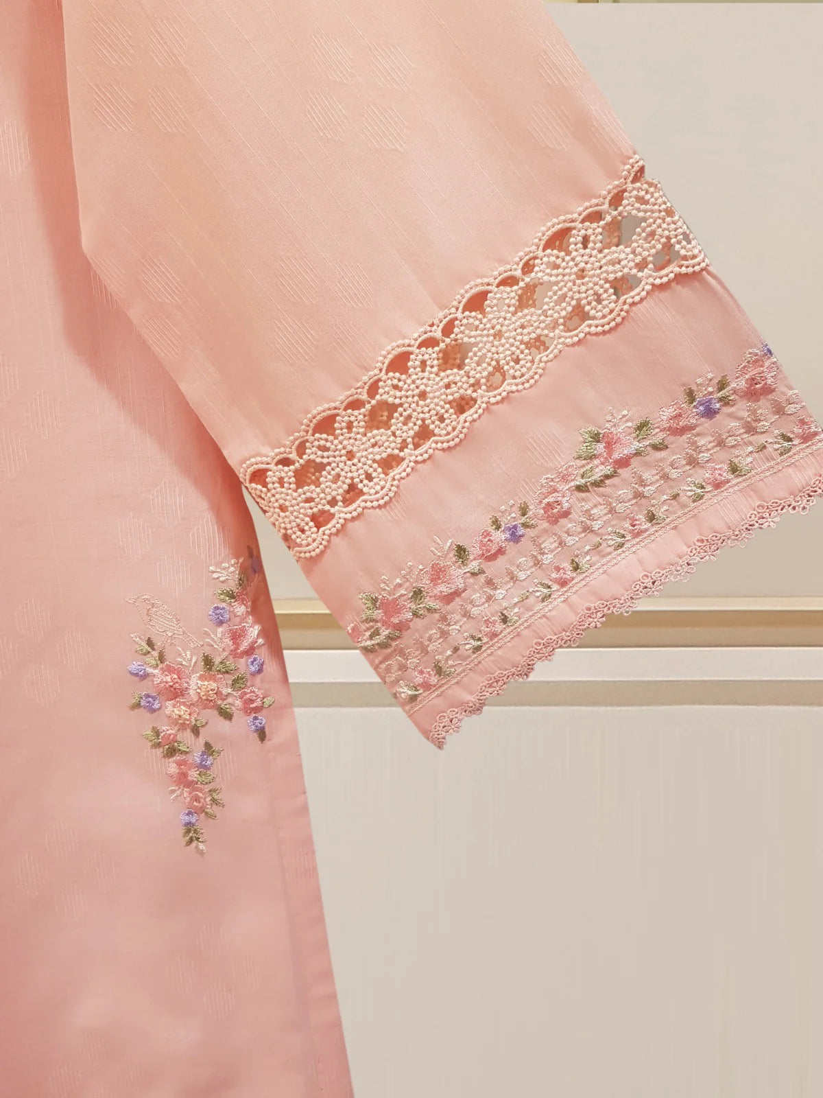 FINE JACQUARD EMBROIDERED SHIRT S107682