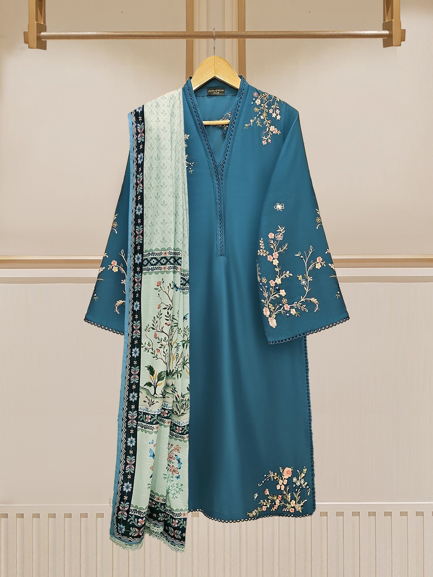 2 Piece - Embroidered Jacquard Suit S110209