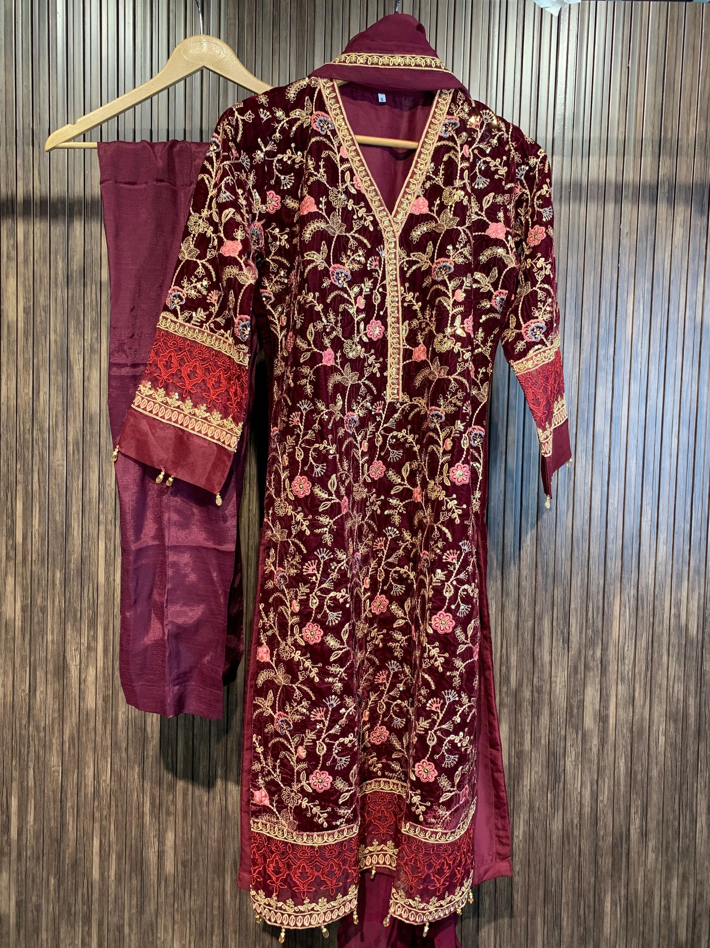 Hand Work Valvet 3 Piece Suit ( Maroon )