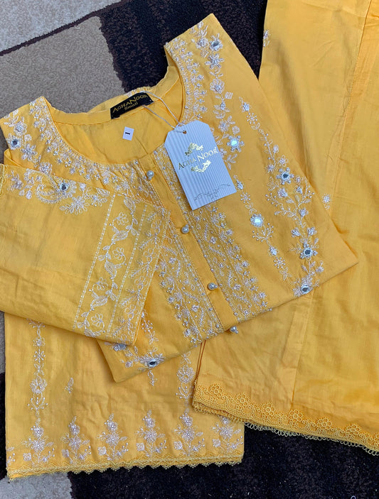 2 PIECE - EMBROIDERED CAMBRIC SUIT S108833