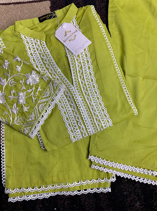 Aghanoor Clearance Sale Jacquard Lawn Shirt & Pant