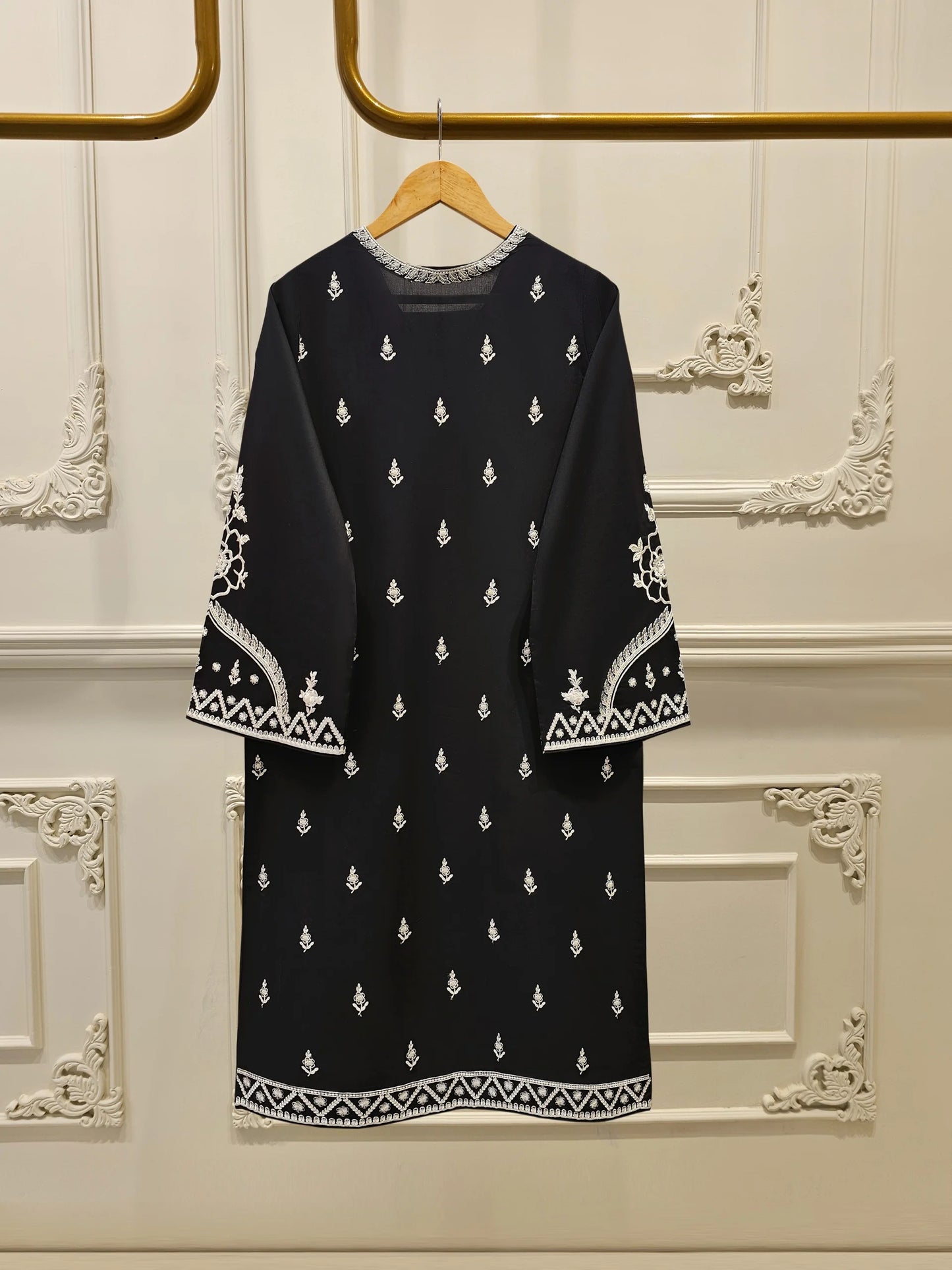 3 Piece - Embroidered Lawn Suit S111869